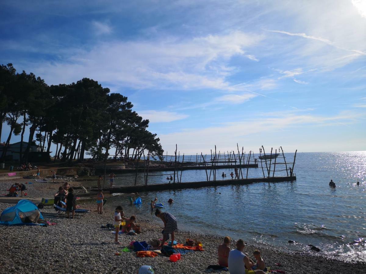 Appartamento App Emona Bašanija Esterno foto